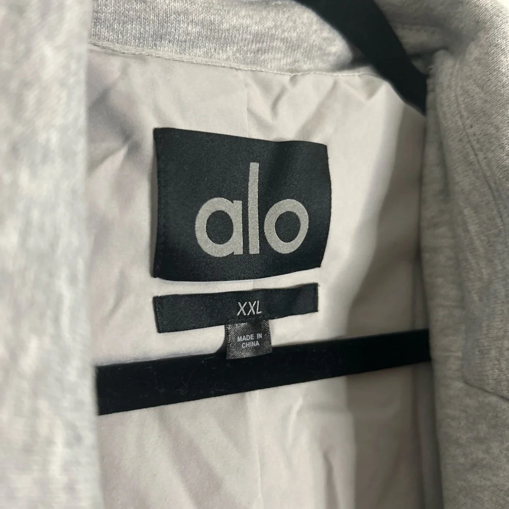 ALO yoga VIP blazer trench coat